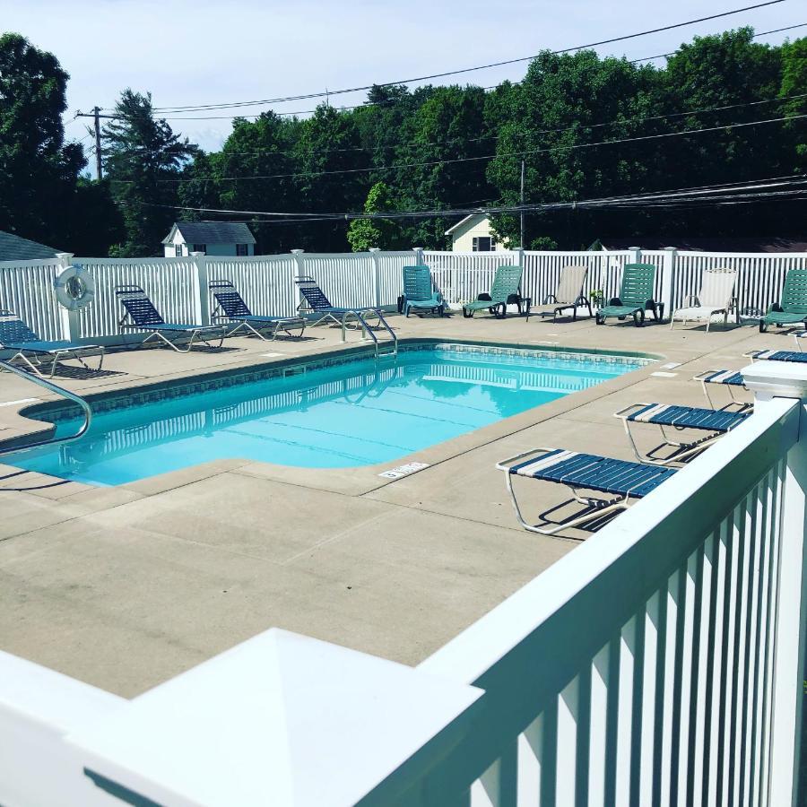 Hillside Motel Lake George Bagian luar foto